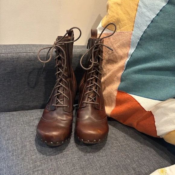 Dansko vintage chestnut brown leather lace- and zip-up Heeled granny Boots - Picture 2 of 10